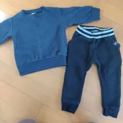 ネイビー トレーナー と黒スウェットパンツ セット 80