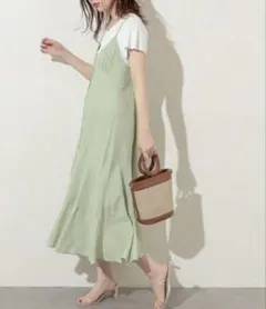 ナチュラルクチュール　キャミワンピース　フリーサイズ