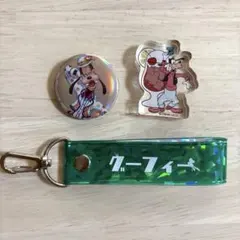 Disney 【美品】キーホルダー 缶バッジ アクスタ 3点 グーフィーのサムネイル