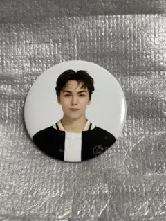 SEVENTEEN ケレン 缶バッチ バ バーノン