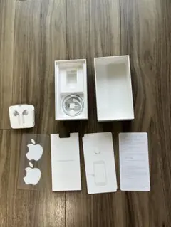 Apple iPhone 7 シルバー 空き箱と付属品