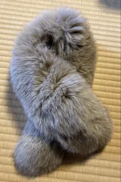 短めのふわふわ襟巻き　ファー　マフラー