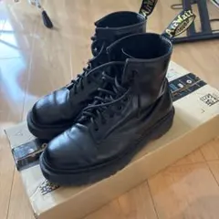 Dr. Martens 8ホール 1460 ブーツ ブラックのサムネイル