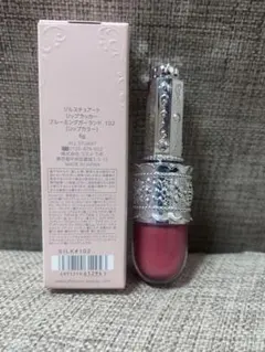 ジルスチュアート リップラッカー ブルーミングガーランド 102