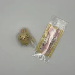 【新品未使用　美品】ちいかわ マスコット付きビスケット うさぎ キーホルダー