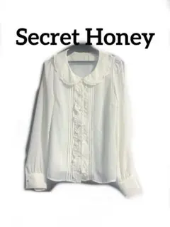 美品 Secret honey パールボタン フリル ブラウスのサムネイル