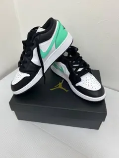 Nike Air Jordan 1 Low 24/5-EUR39のサムネイル