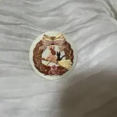 ジブリ刺繍ブローチコレクション　魔女の宅急便　 グーチョキパン店のパンリース