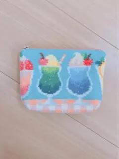 ラブラリー ポーチ