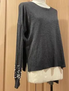 ZARA ダークグレー 長袖ニット パール装飾