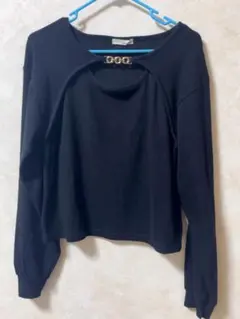 【美品】ブラック 長袖 カットアウトトップス Lサイズ