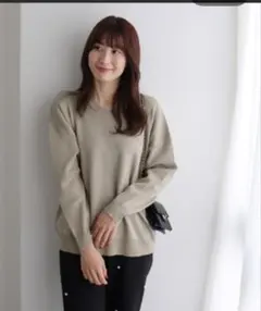 Pierrot☆Vネックニットプルオーバー　セーター　新品　M