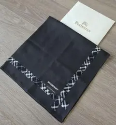 新品・未使用。BURBERRY. 大型ハンカチ