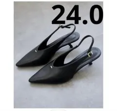 【写真撮影のみの着用　美品】セスト　バックストラップパンプス黒24.0のサムネイル
