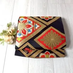 袋帯 ブラック 菱模様 赤 オレンジ ゴールド 上品 華やか 着物に OBI