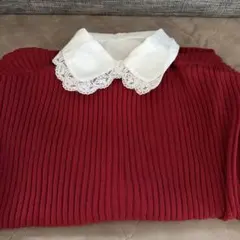 赤いリブ編み長袖セーター レース襟付き