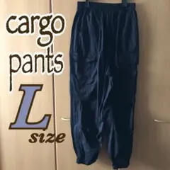 【値下げしました】カーゴパンツのサムネイル