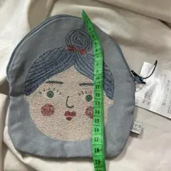 刺繍ポーチ 顔と花のデザイン 約19cm x 15cm