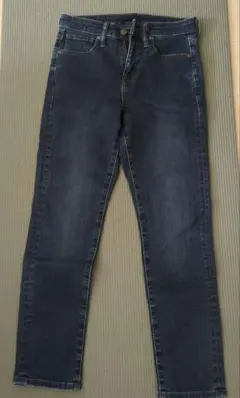 UNIQLO ウルトラストレッチスキニージーンズ