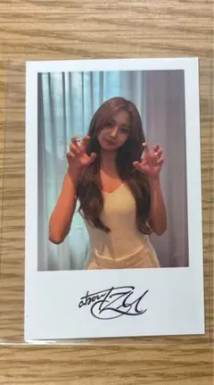 TWICE ツウィ　チェキ TWICE ツウィサイン入りチェキの通販 by リ｜ラクマ