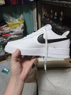 NIKE AIR FORCE 1 ホワイト ブラック新品未使用箱ありのサムネイル