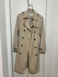 ナチュラルビューティーベーシック　ベージュ トレンチコート