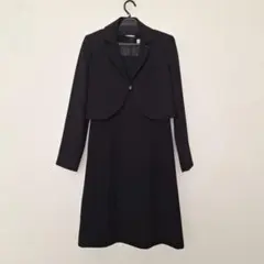 新品未使用　ブラックフォーマル ワンピーススーツ 　ジャケット付き