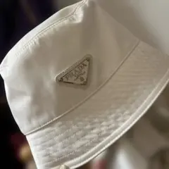 PRADAノベルティバケットハット