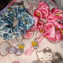 ハローキティ日焼けキティローソン限定シュシュ2個セットまとめ売り定価3600円