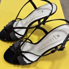 ダイアナ❤️箱付き美品❤️DIANA サンダル 23.5cm 黒 ストラップのサムネイル