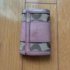 COACH シグネチャー 6連キーケース ピンクのサムネイル