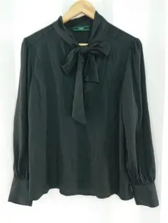 GUESS ボウタイブラウス ブラック Sサイズのサムネイル