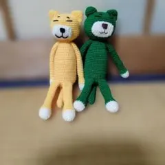 緑色と黄色の編みぐるみ2体セット