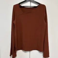 長袖ブラウントップス《美品》