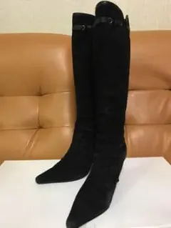 ポインテッドトゥ ブーツ