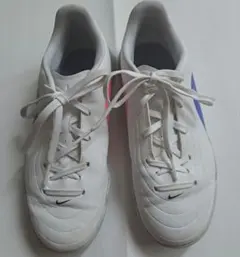 NIKE TIEMPO ティエンポ　フットサルシューズ ホワイト　23.5cmのサムネイル