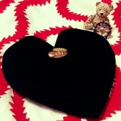 ヴィヴィアン ハート型ポーチ