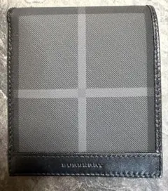 【未使用】バーバリー 二つ折り財布 箱付 黒