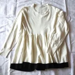 アーヴェヴェ　ペプラムニット　長袖　オフホワイト　サイズＳ