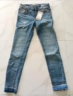 ZARA スキニーデニム 新品タグ付き　32
