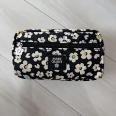 MARYQUANT マリークワント ポーチのサムネイル