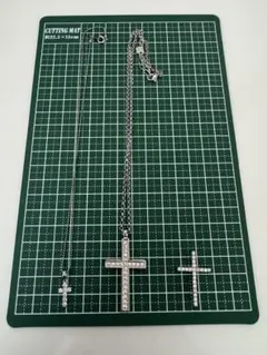 クロス　ネックレス2点　ペンダント1点　まとめ売り　スワロフスキー等