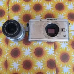 OLYMPUS PEN E-P3 レンズキット シルバーのサムネイル