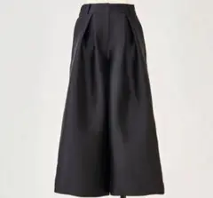 heve. サテンフレアガウチョパンツ　ネイビー 2025年最新】heve ガウチョの人気アイテム - メルカリ