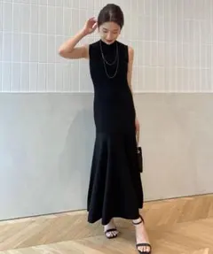 ナローシルエットニットワンピース　アニュアンス