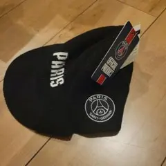 ​【新品未使用】パリ・サンジェルマン（PSG）ニット帽 ビーニー ブラック660
