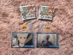 アクリルスタンド、トレーディングカード