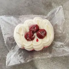 海外スクイーズ チェリークリーム