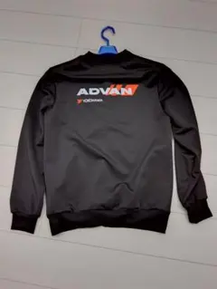 ヨコハマ ADVAN ジャンパー海外 S（国内Lサイズ）