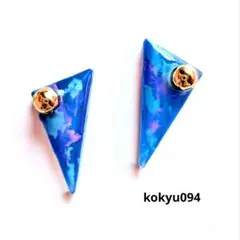 #094 ハンドメイドピアス　イヤリング　レジン　青色　大ぶり　アクセント
